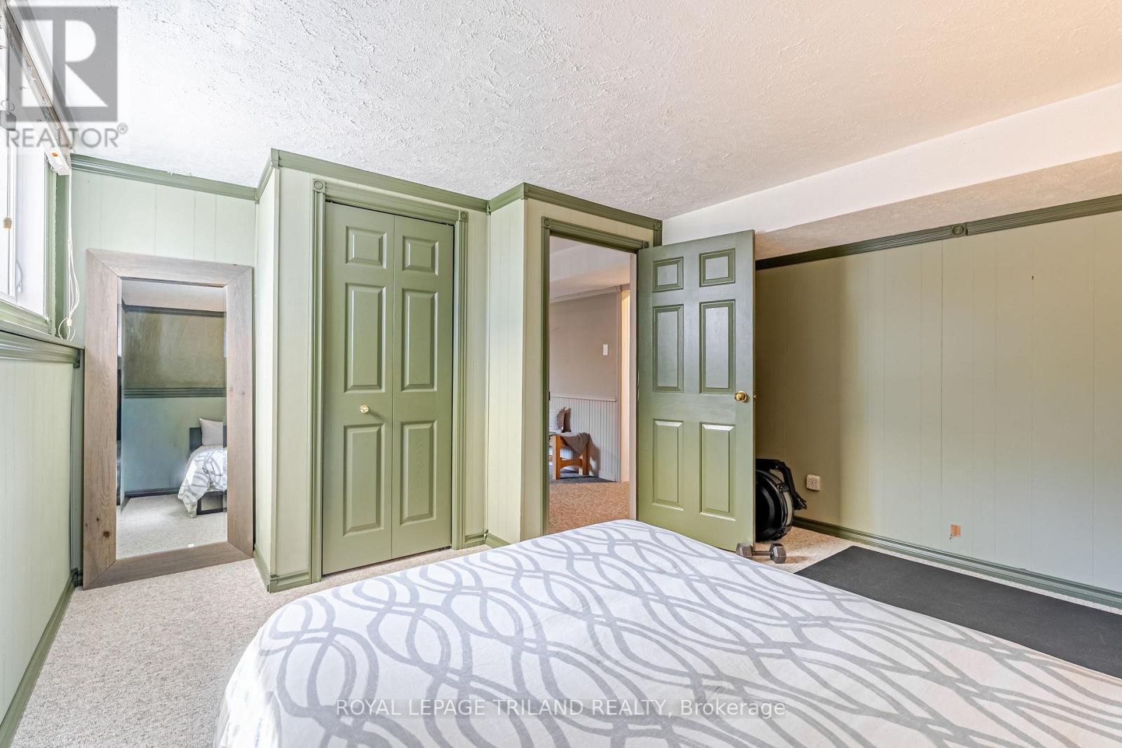 183 Canterbury Drive, Thames Centre, Ontario N0L 1G3 - Photo 32 - X12978038