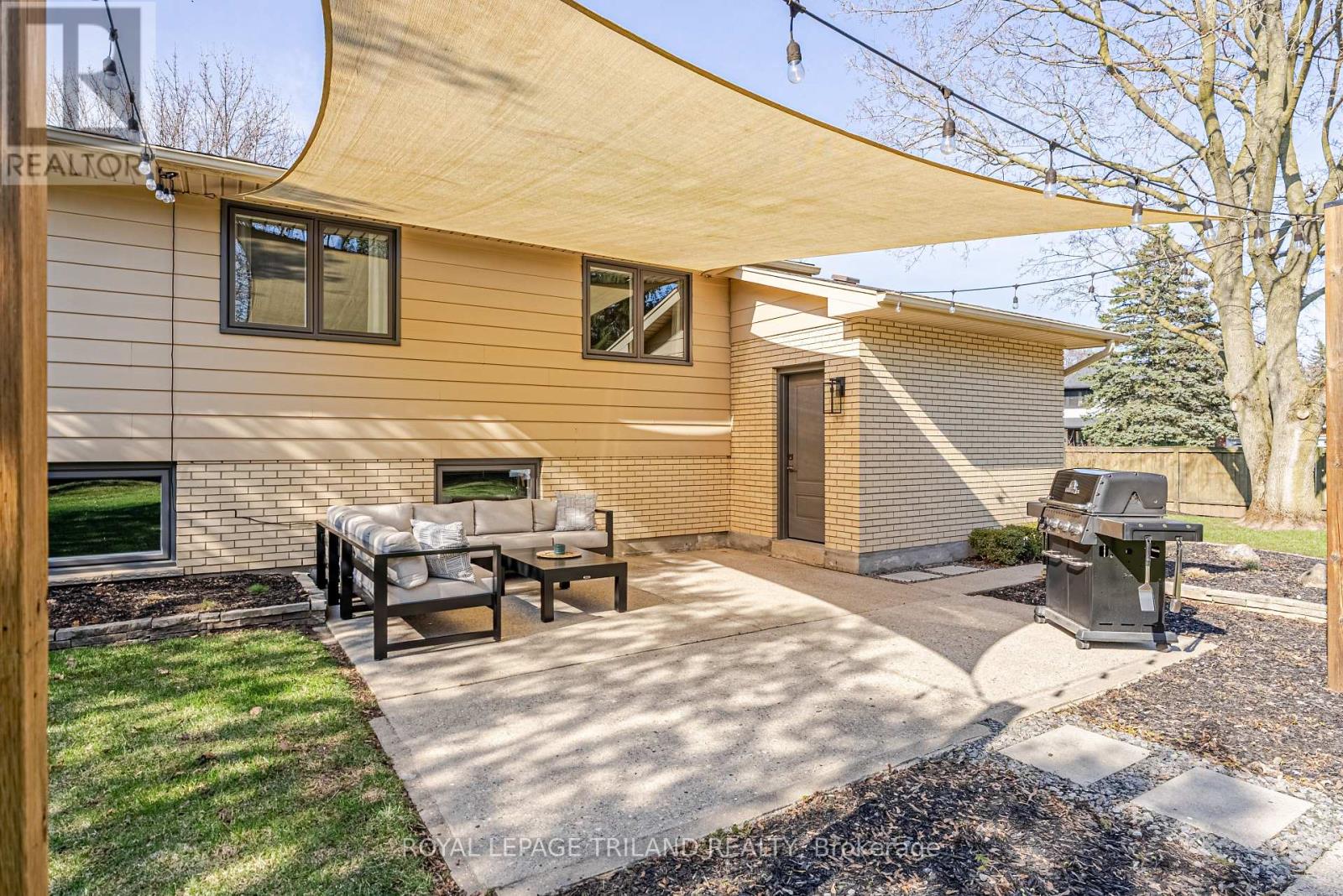 183 Canterbury Drive, Thames Centre, Ontario N0L 1G3 - Photo 44 - X12978038