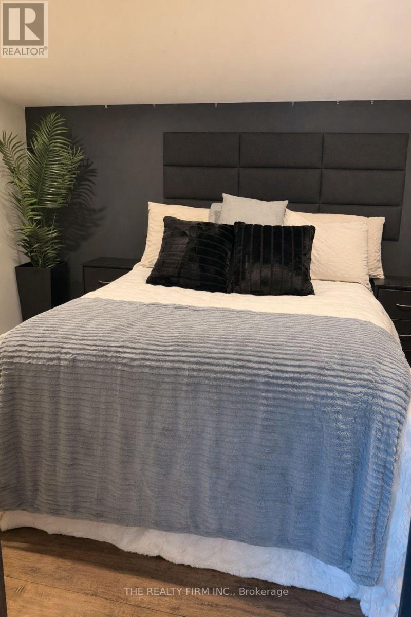 10 Fifth Avenue, St. Thomas, Ontario  N5R 4C1 - Photo 10 - X12978252