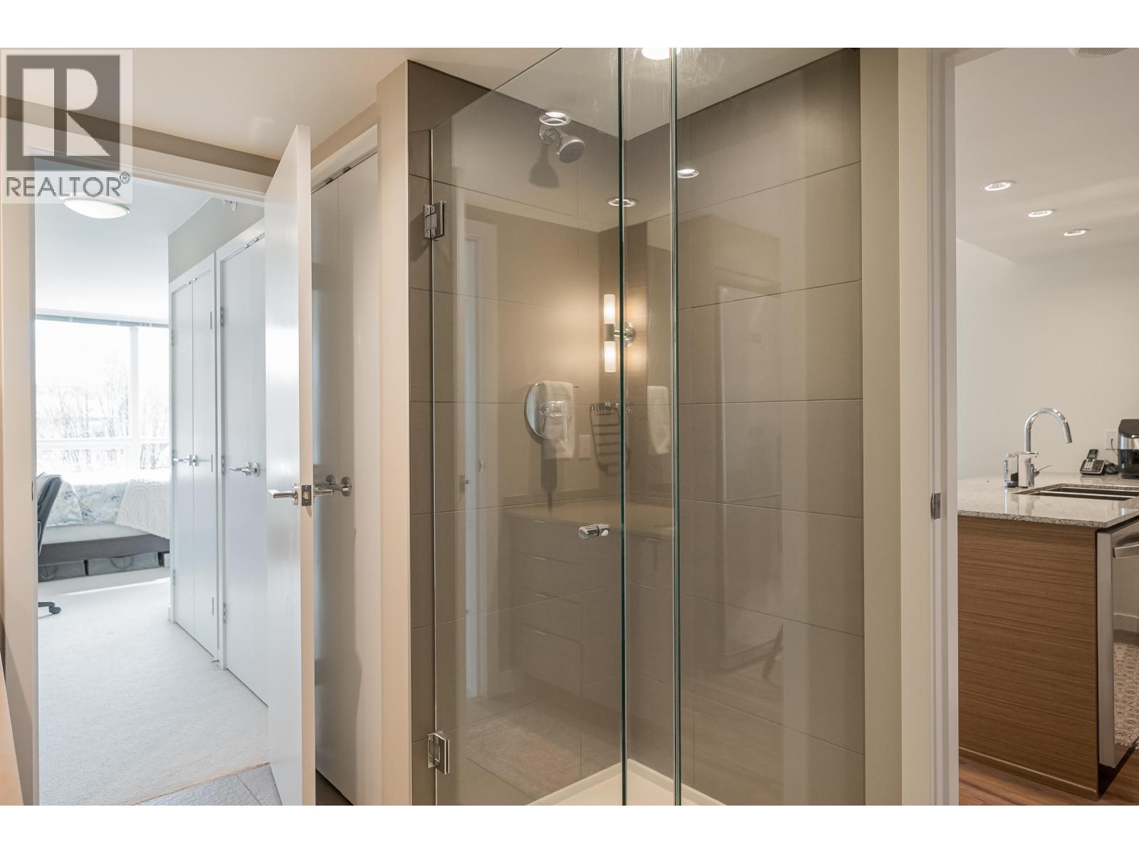 319 135 E 17th Street, North Vancouver, British Columbia  V7L 0C4 - Photo 25 - R3109061