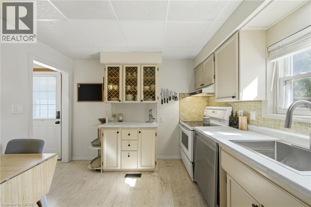 752 Ninth Avenue, Hamilton, Ontario  L8T 2A6 - Photo 5 - 40819142