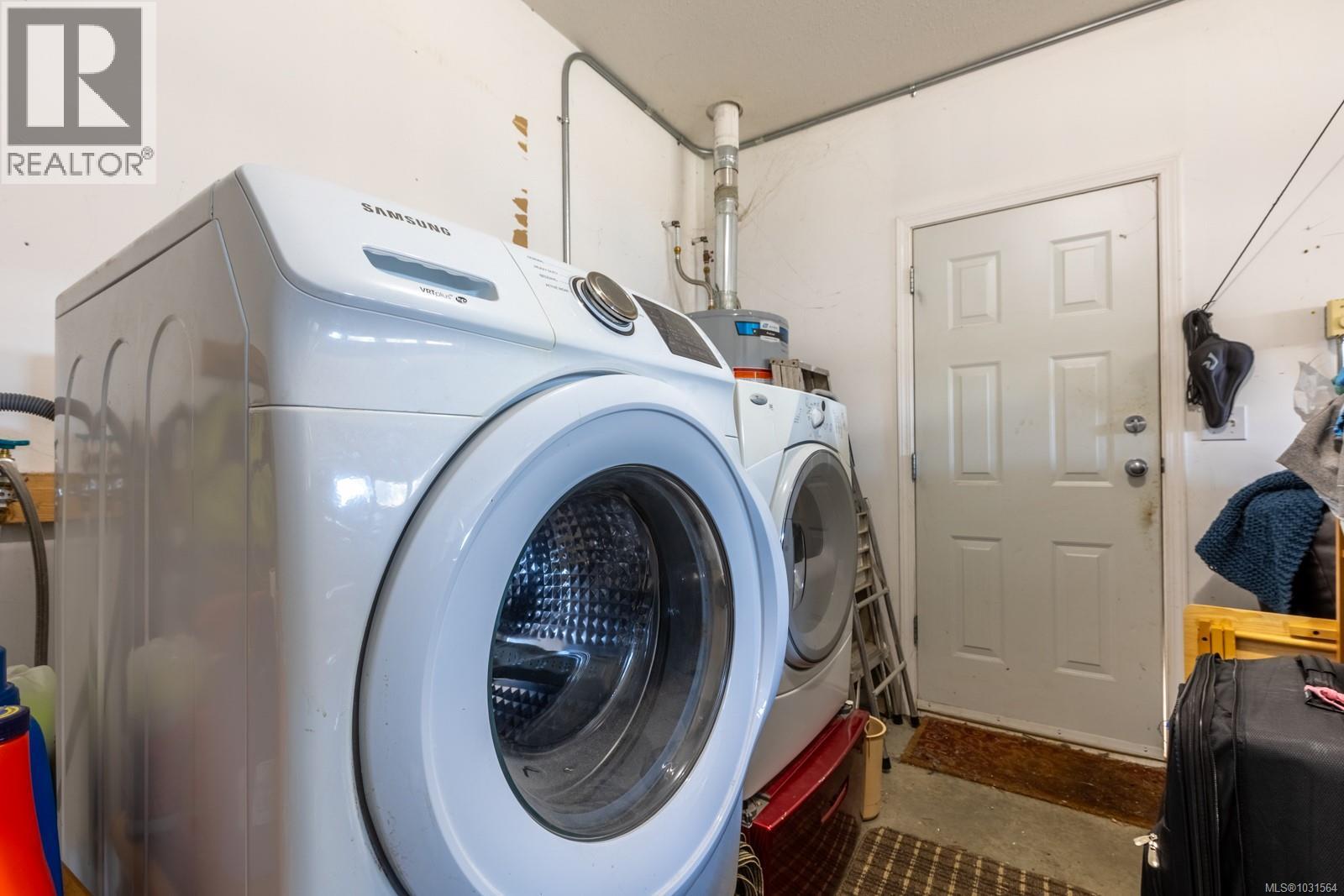 3292 Eighth St, Cumberland, British Columbia  V0R 1S0 - Photo 25 - 1031564