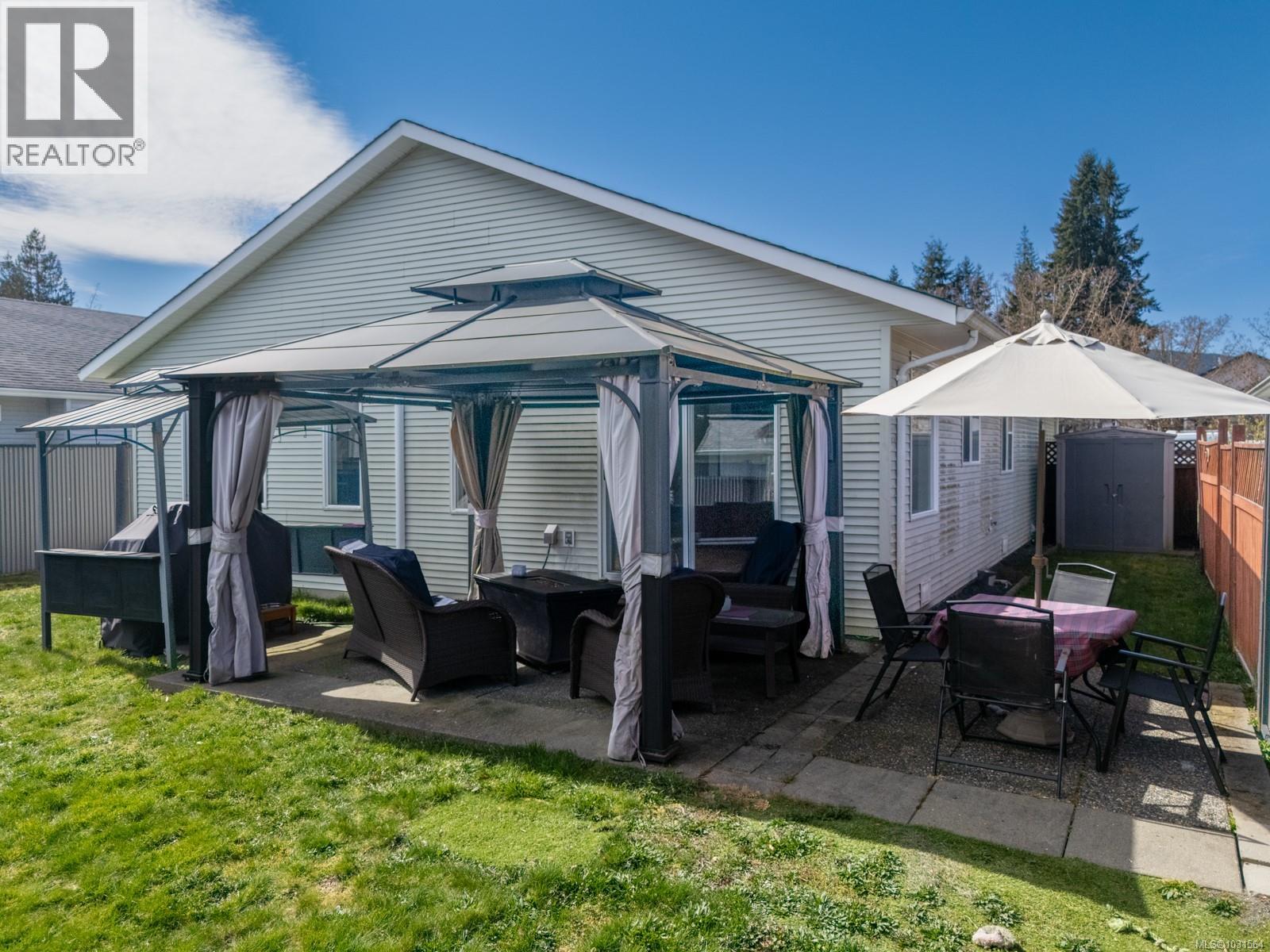 3292 Eighth St, Cumberland, British Columbia  V0R 1S0 - Photo 4 - 1031564
