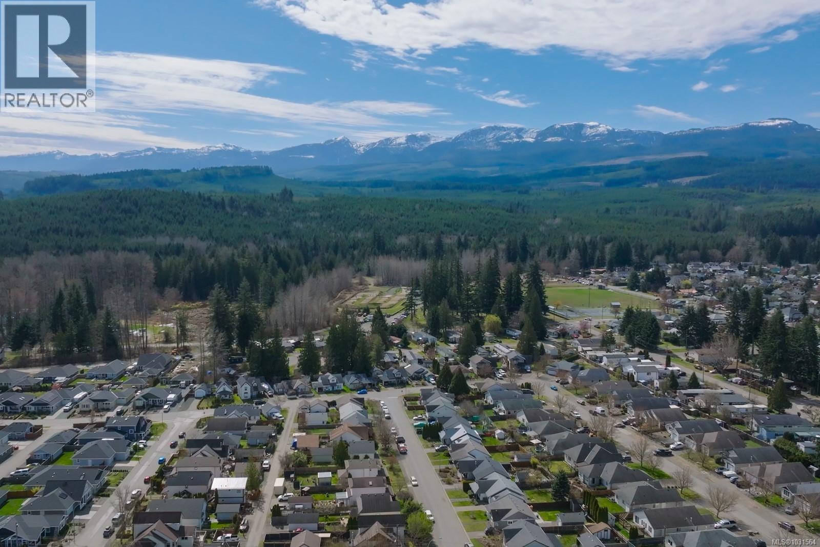 3292 Eighth St, Cumberland, British Columbia  V0R 1S0 - Photo 27 - 1031564