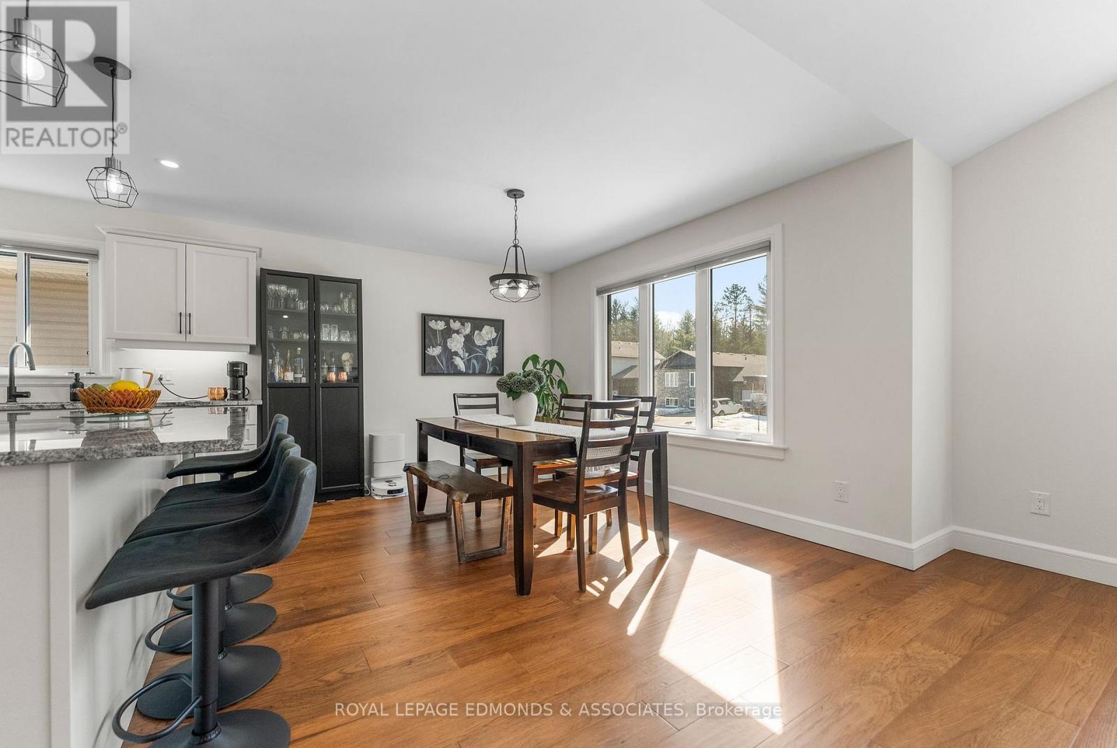 142 Chad Street, Petawawa, Ontario  K8H 0G8 - Photo 16 - X12978084