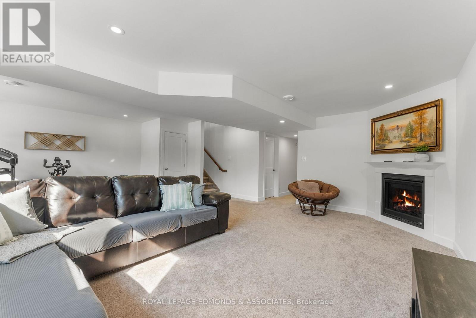 142 Chad Street, Petawawa, Ontario  K8H 0G8 - Photo 29 - X12978084