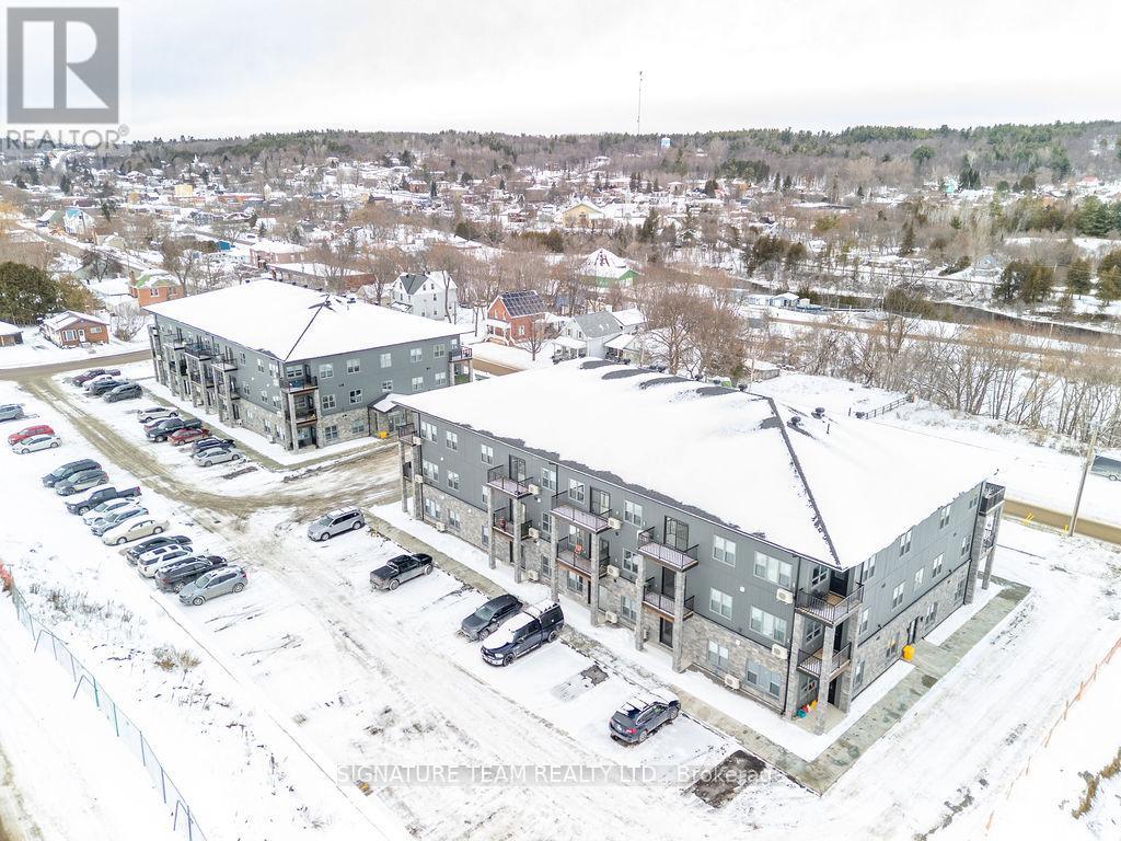 204 - 78 B Queen Street, Bonnechere Valley, Ontario  K0J 1T0 - Photo 4 - X12978178