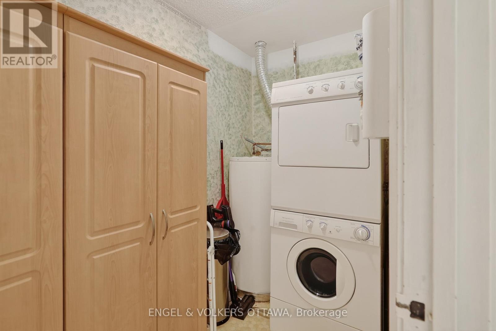 208 - 6 Terrace Drive, Ottawa, Ontario  K2H 9J2 - Photo 11 - X12977940