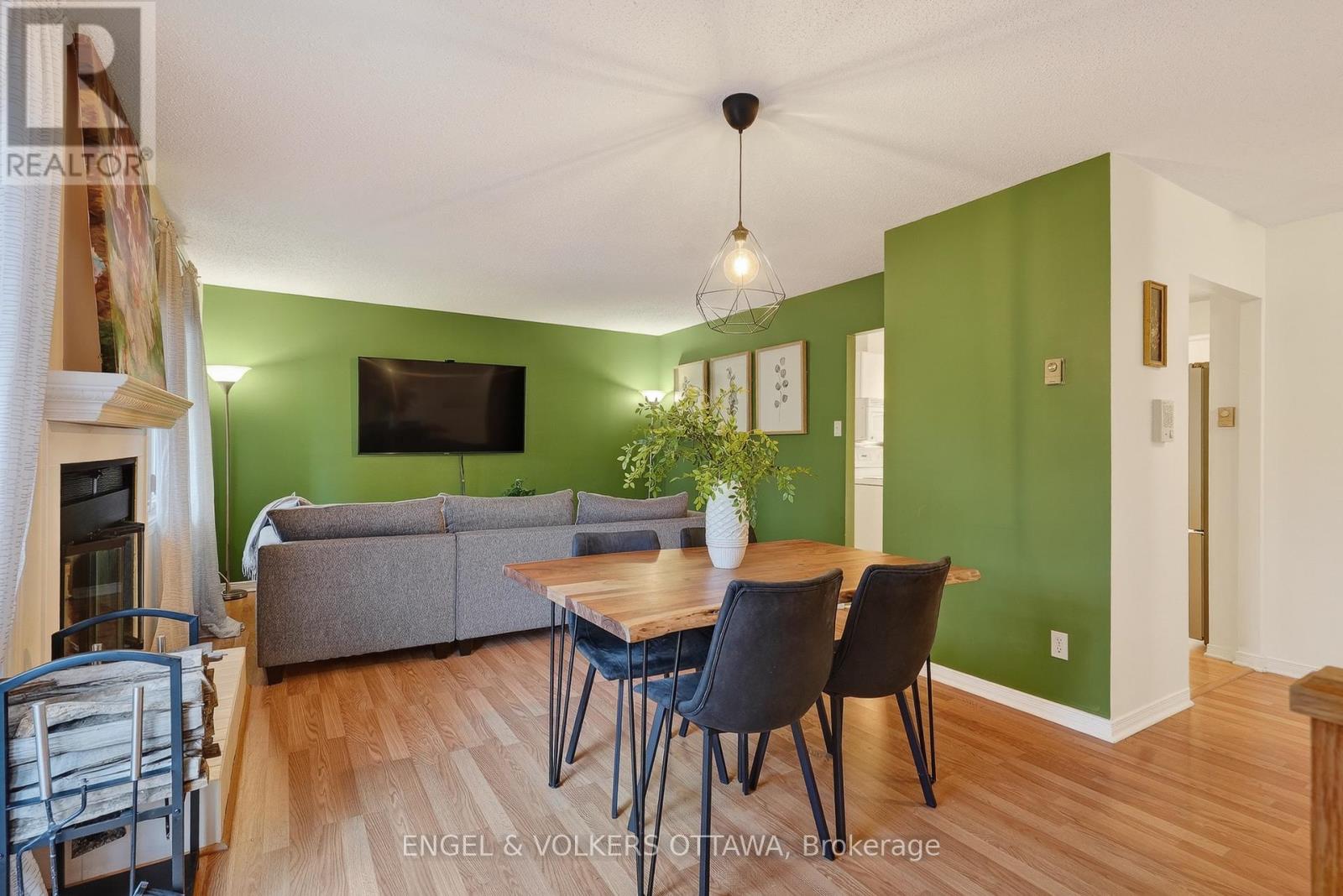 208 - 6 Terrace Drive, Ottawa, Ontario  K2H 9J2 - Photo 3 - X12977940