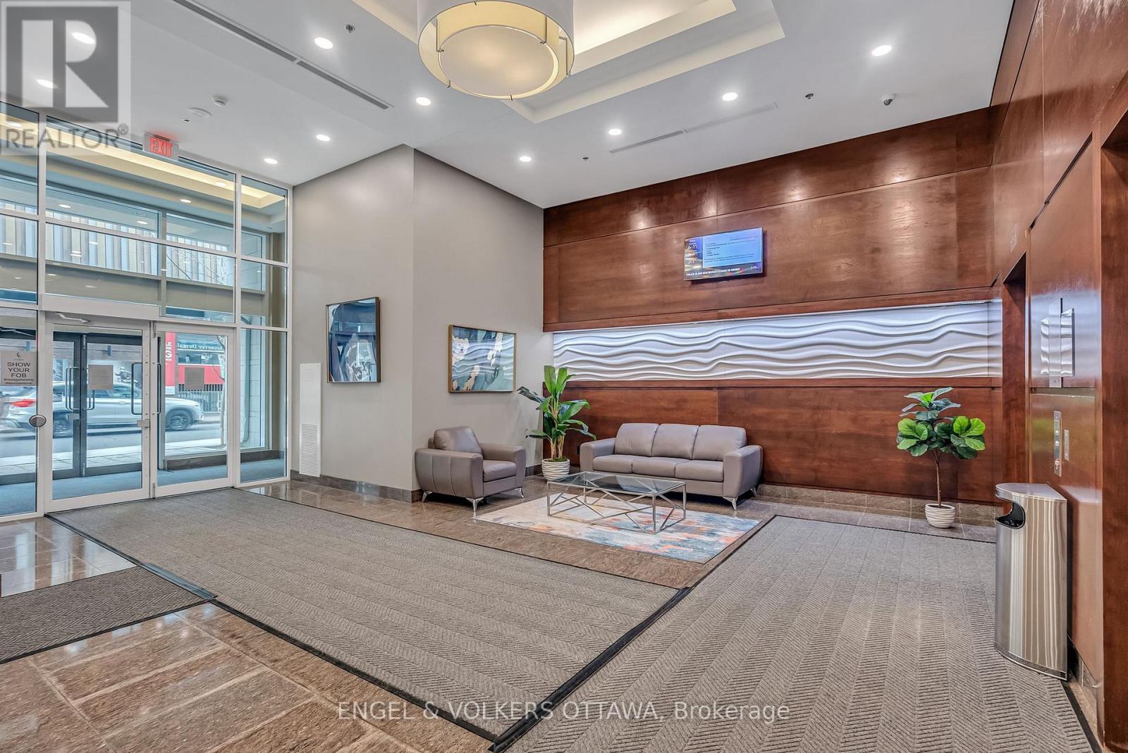 811 - 238 Besserer Street, Ottawa, Ontario  K1N 6B1 - Photo 3 - X12977970