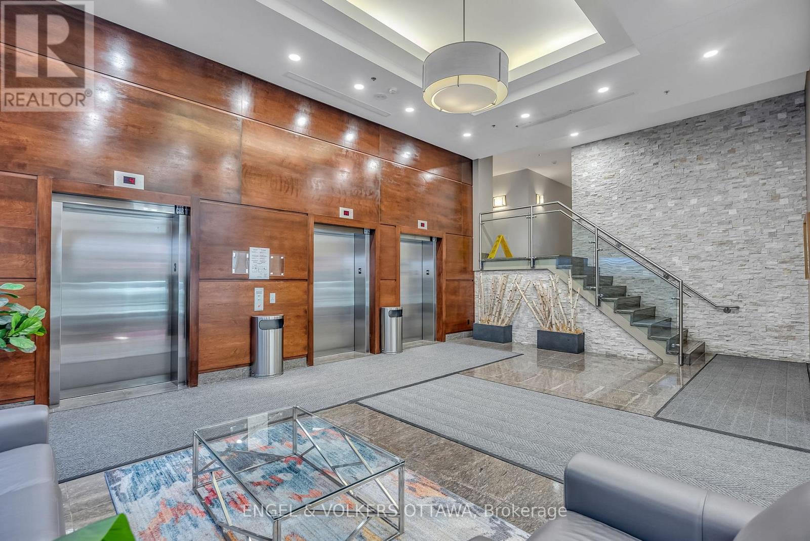 811 - 238 Besserer Street, Ottawa, Ontario  K1N 6B1 - Photo 5 - X12977970