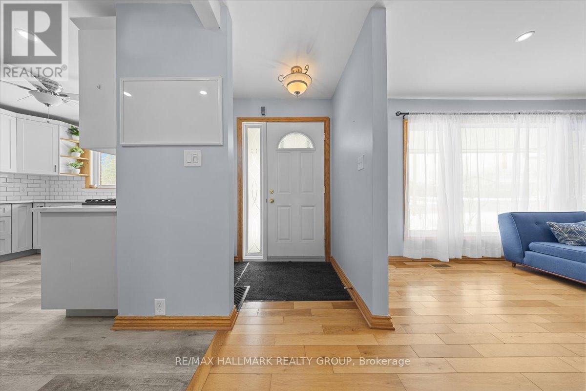 66 Broadview Avenue E, Smiths Falls, Ontario  K7A 3W6 - Photo 6 - X12978004