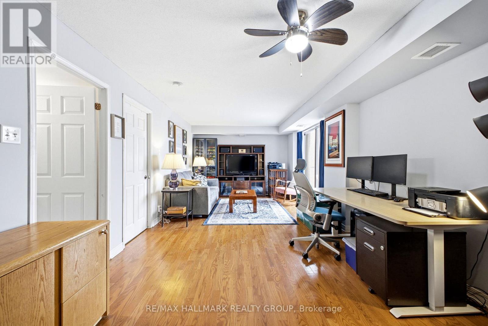 Ph13 - 429 Somerset Street W, Ottawa, Ontario  K2P 2P5 - Photo 3 - X12978076