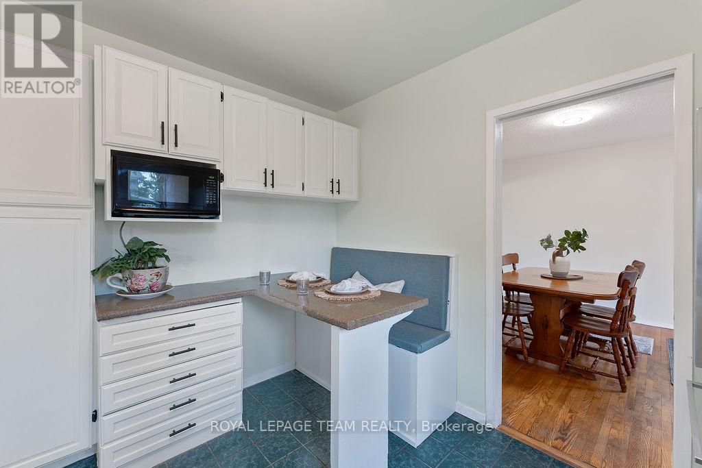 123 Abbeyhill Drive, Ottawa, Ontario  K2L 1H4 - Photo 11 - X12978154