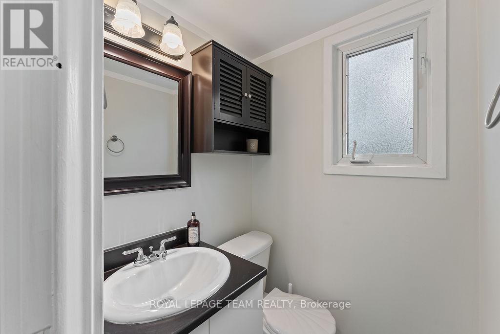 123 Abbeyhill Drive, Ottawa, Ontario  K2L 1H4 - Photo 19 - X12978154