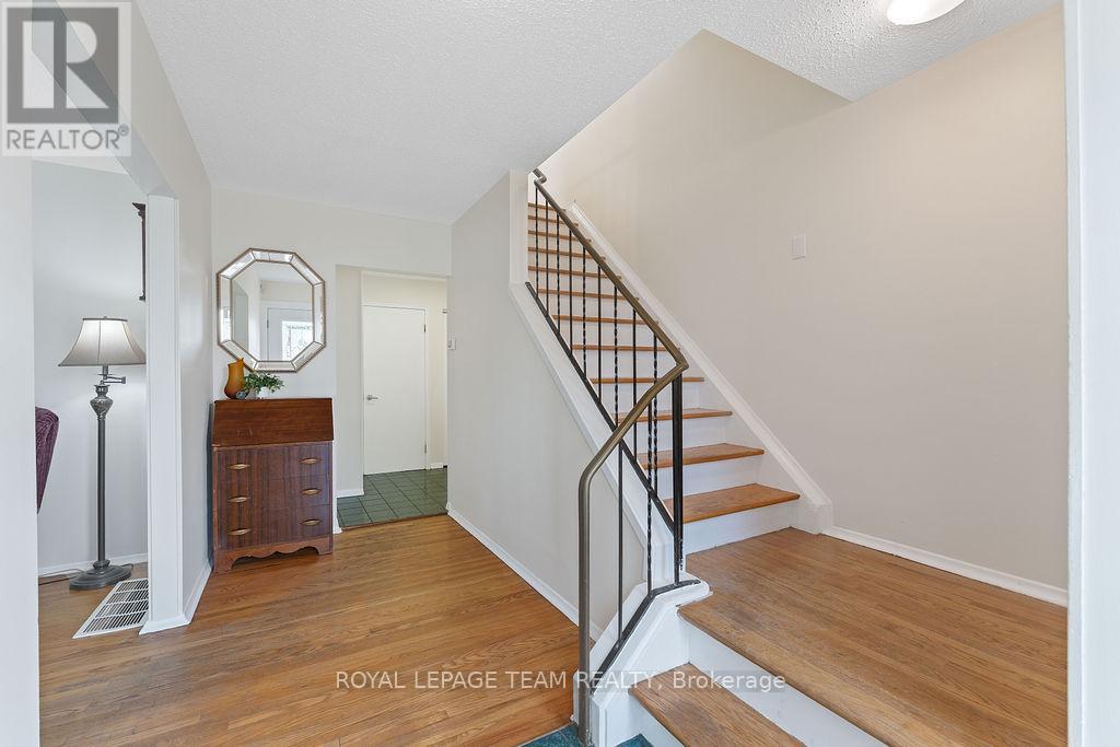 123 Abbeyhill Drive, Ottawa, Ontario  K2L 1H4 - Photo 20 - X12978154