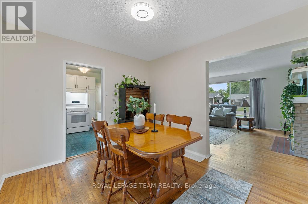 123 Abbeyhill Drive, Ottawa, Ontario  K2L 1H4 - Photo 8 - X12978154