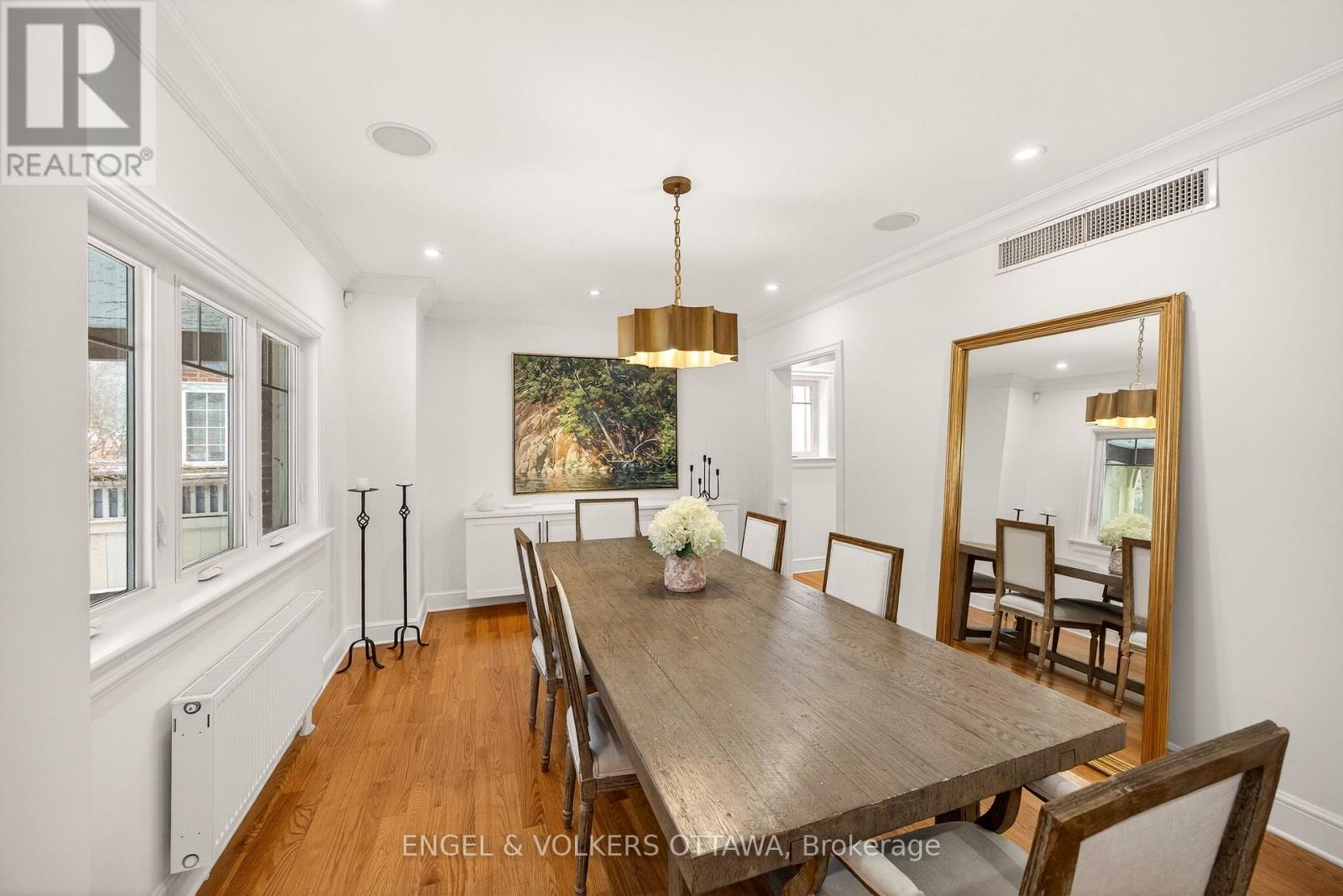 498 Queen Elizabeth Drive, Ottawa, Ontario  K1S 3N4 - Photo 12 - X12978198