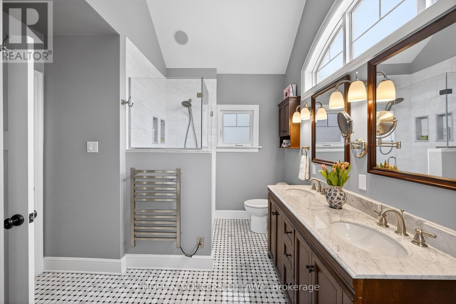 498 Queen Elizabeth Drive, Ottawa, Ontario  K1S 3N4 - Photo 27 - X12978198