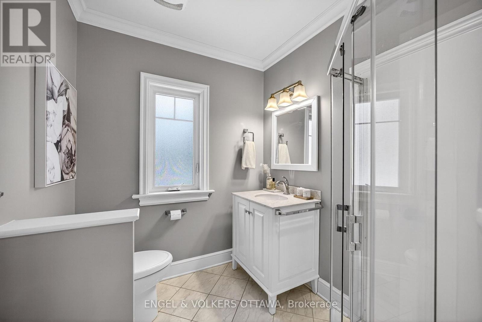 498 Queen Elizabeth Drive, Ottawa, Ontario  K1S 3N4 - Photo 32 - X12978198