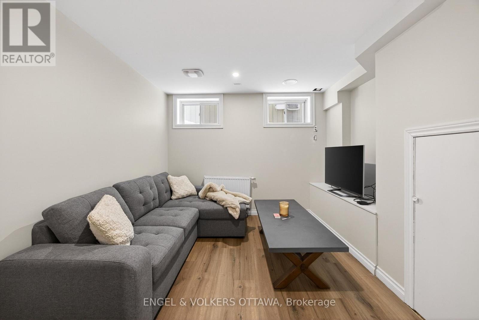 498 Queen Elizabeth Drive, Ottawa, Ontario  K1S 3N4 - Photo 43 - X12978198