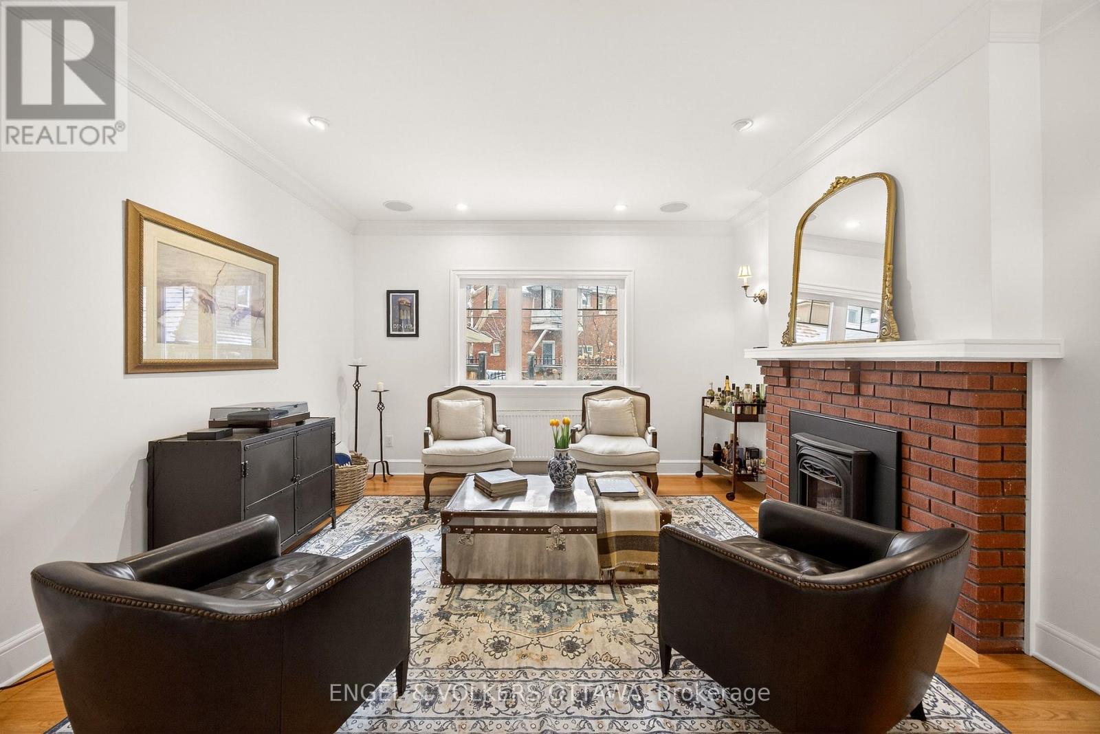 498 Queen Elizabeth Drive, Ottawa, Ontario  K1S 3N4 - Photo 9 - X12978198