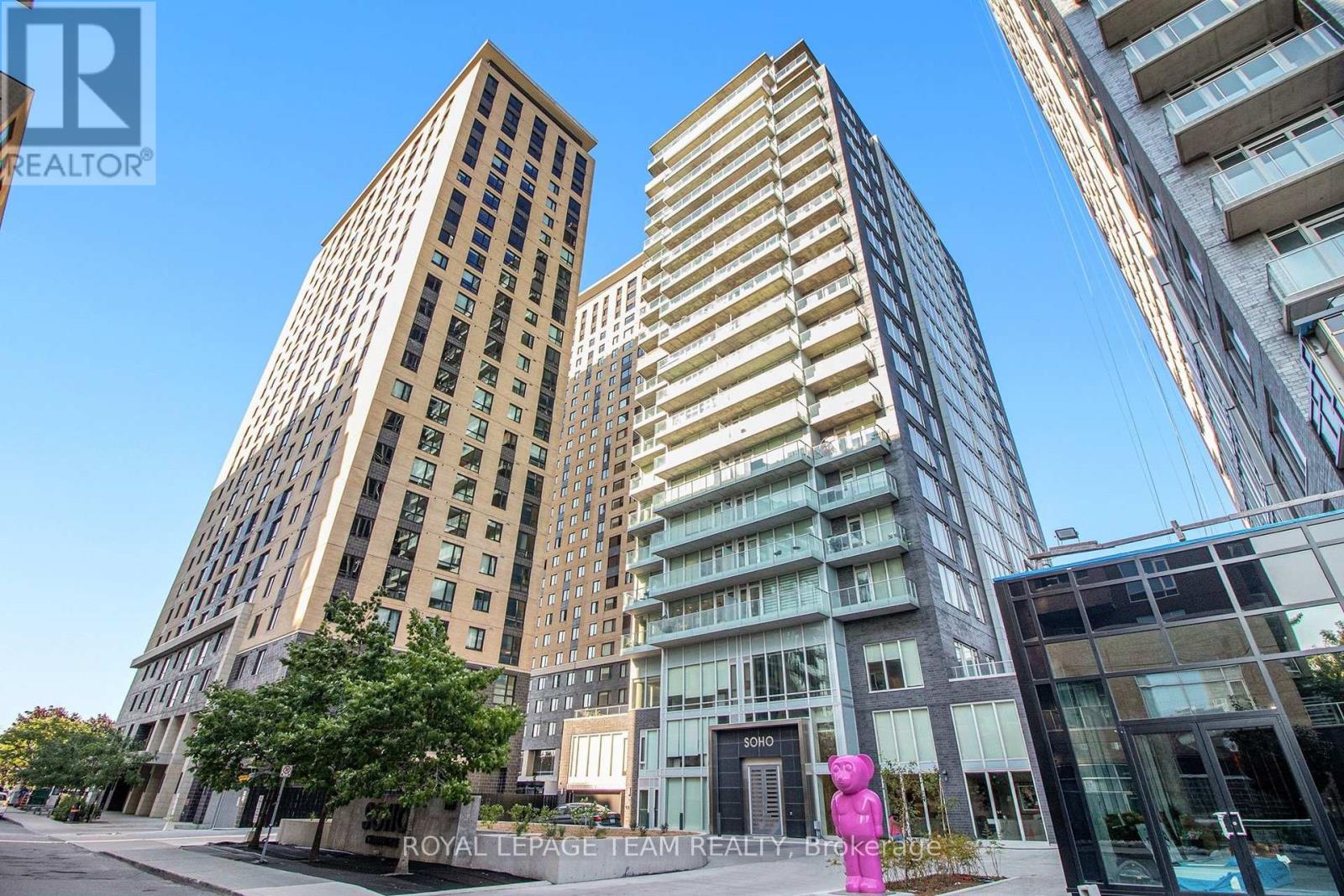 406 - 111 Champagne Avenue S, Ottawa, Ontario  K1S 5V3 - Photo 2 - X12978204