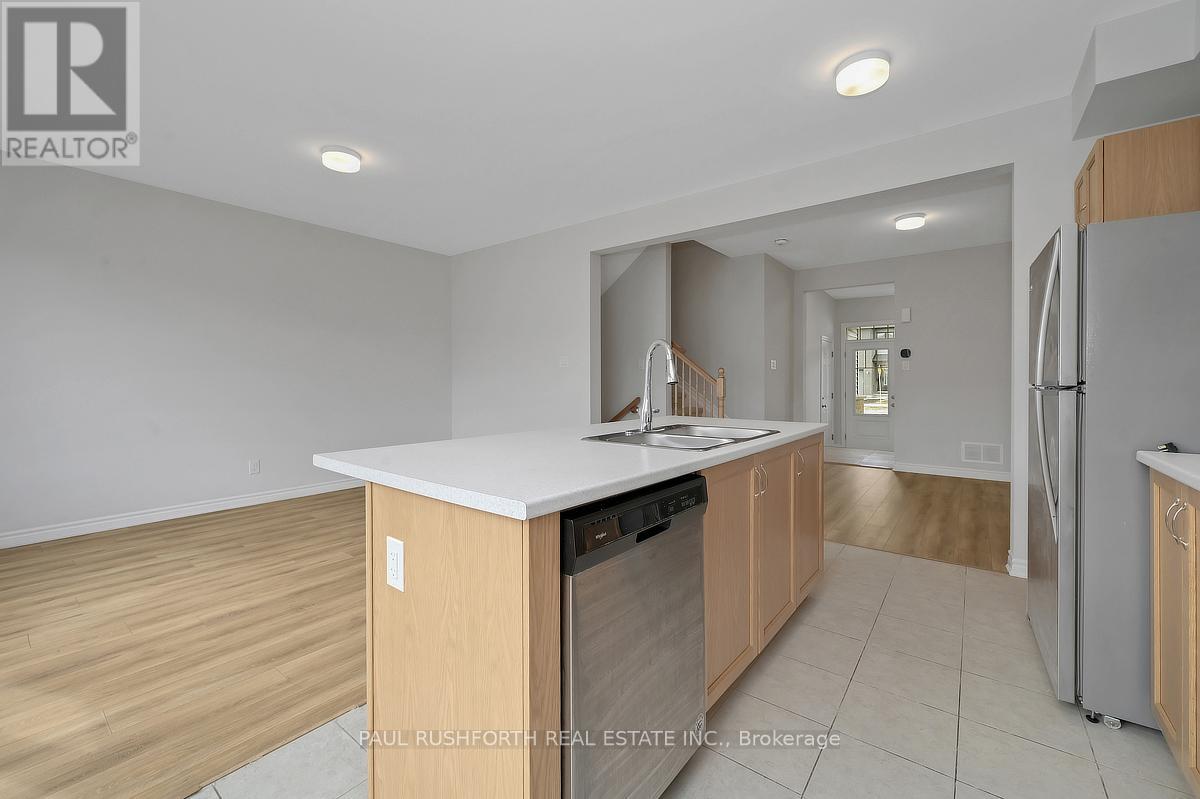 422 Cope Drive, Ottawa, Ontario  K2V 0P8 - Photo 13 - X12978216