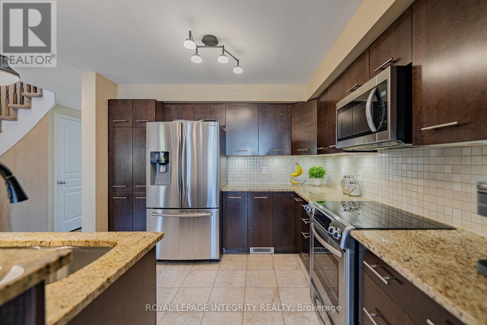 349 Celtic Ridge Crescent, Ottawa, Ontario  K2W 0B6 - Photo 10 - X12978232