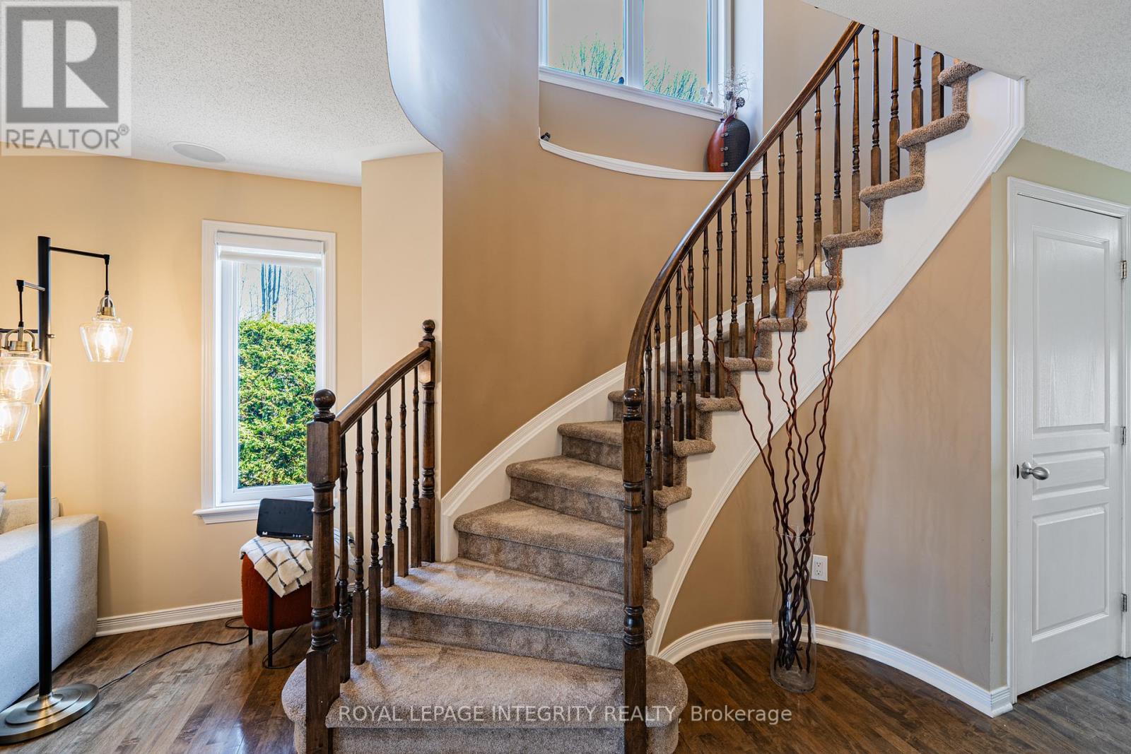 349 Celtic Ridge Crescent, Ottawa, Ontario  K2W 0B6 - Photo 18 - X12978232