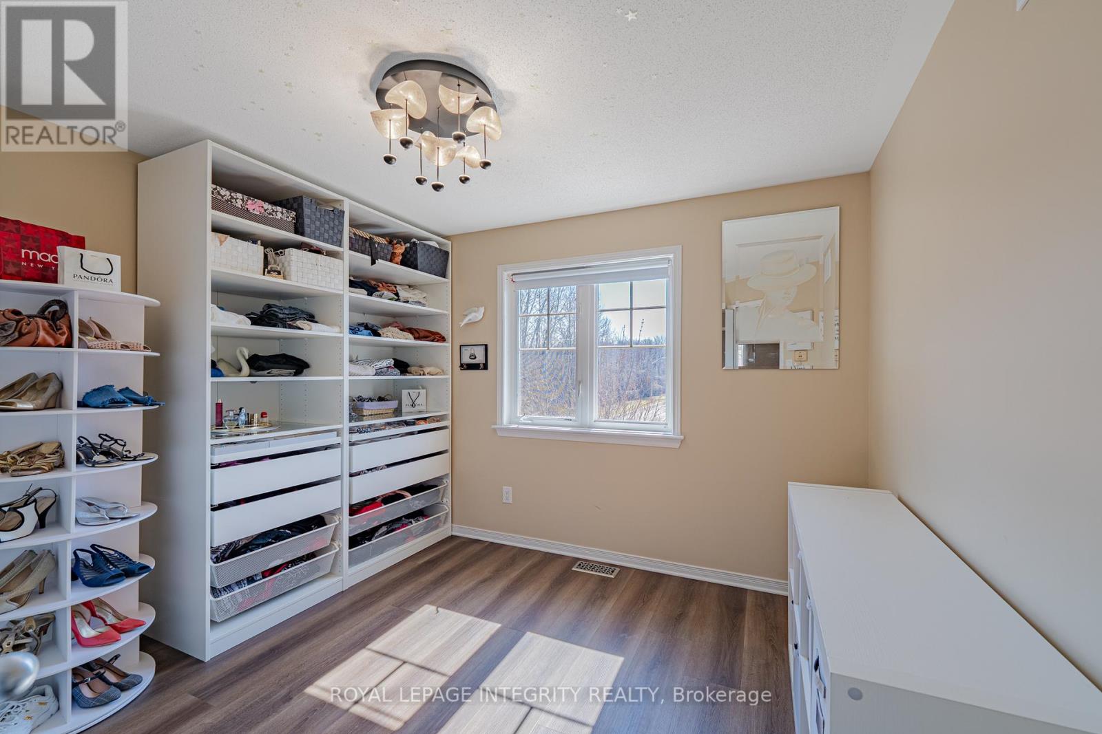 349 Celtic Ridge Crescent, Ottawa, Ontario  K2W 0B6 - Photo 19 - X12978232