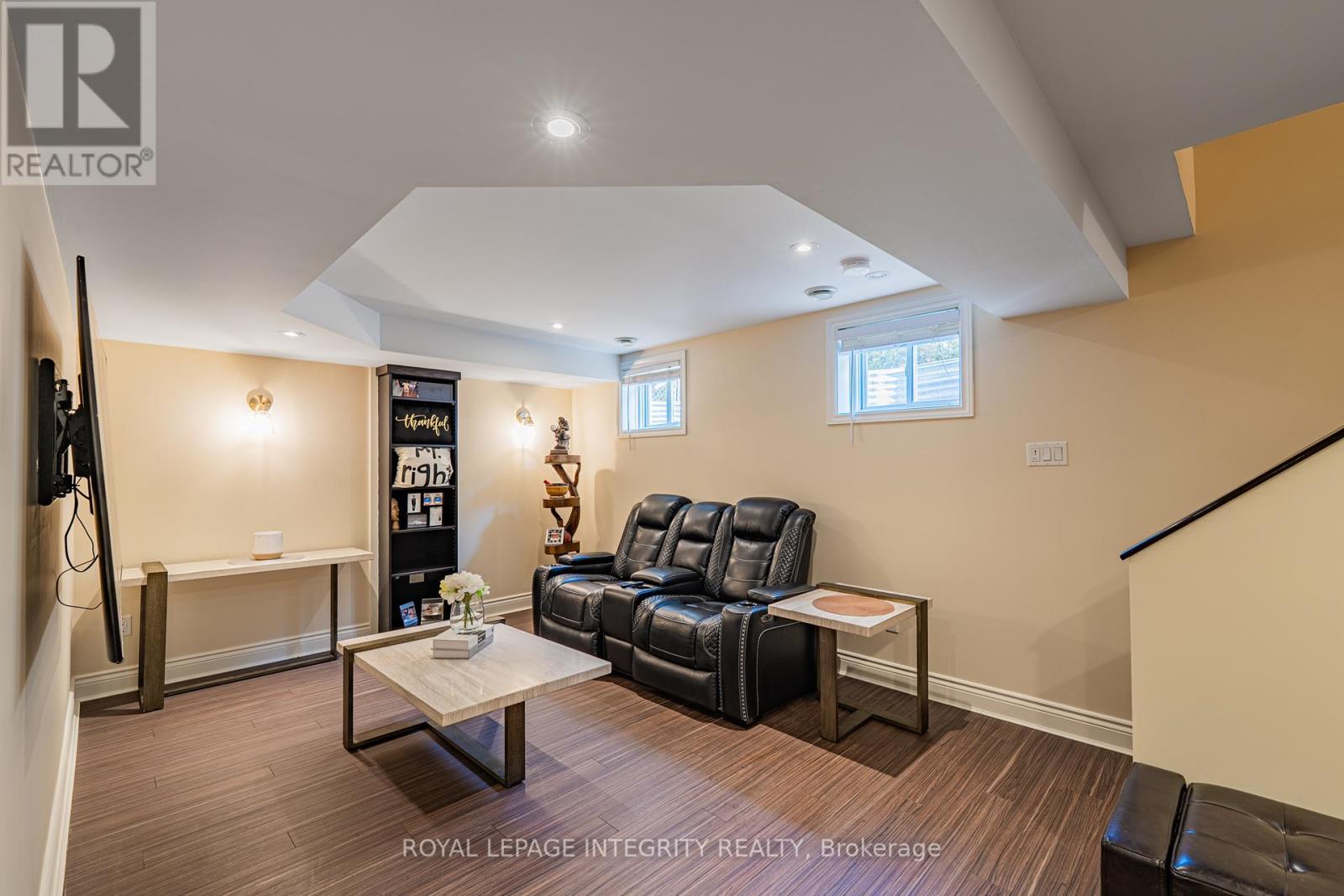 349 Celtic Ridge Crescent, Ottawa, Ontario  K2W 0B6 - Photo 35 - X12978232