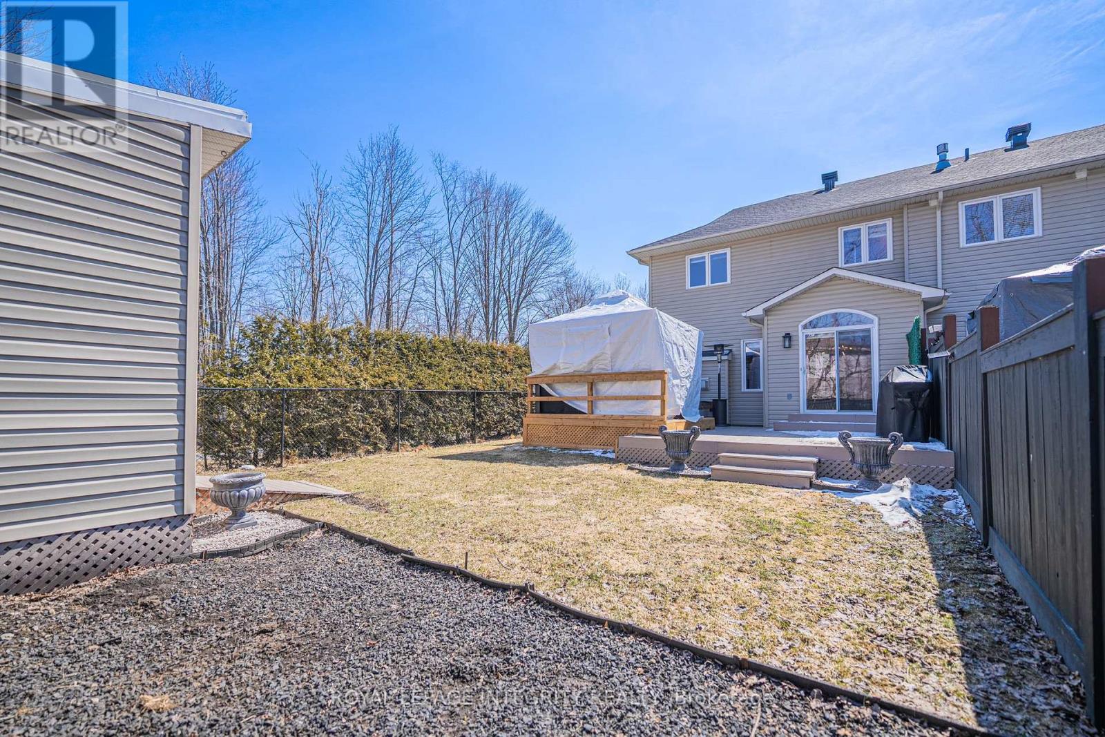 349 Celtic Ridge Crescent, Ottawa, Ontario  K2W 0B6 - Photo 39 - X12978232