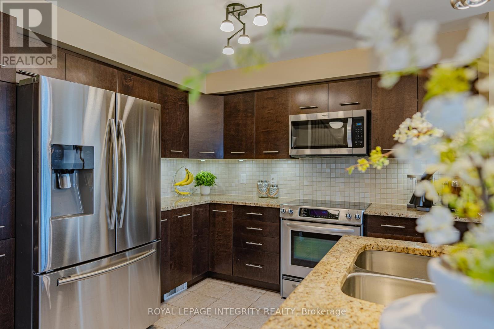 349 Celtic Ridge Crescent, Ottawa, Ontario  K2W 0B6 - Photo 9 - X12978232