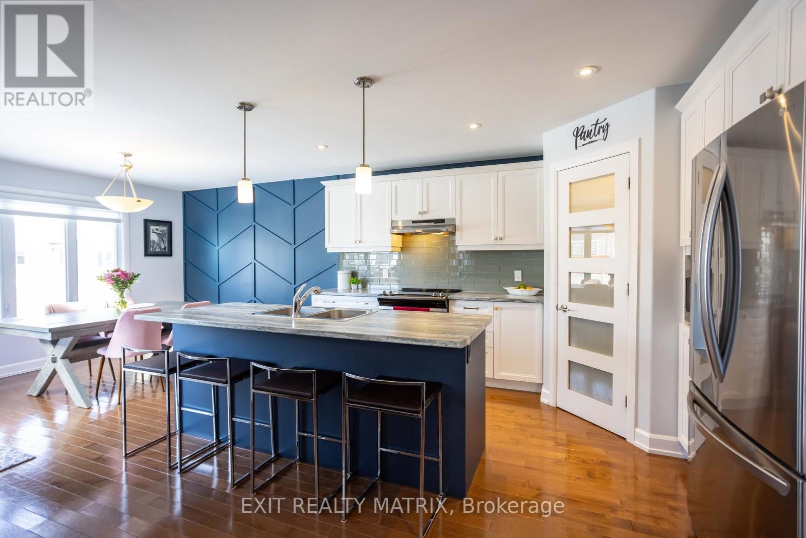 273 Central Park Boulevard, Russell, Ontario  K4R 0E9 - Photo 9 - X12978246