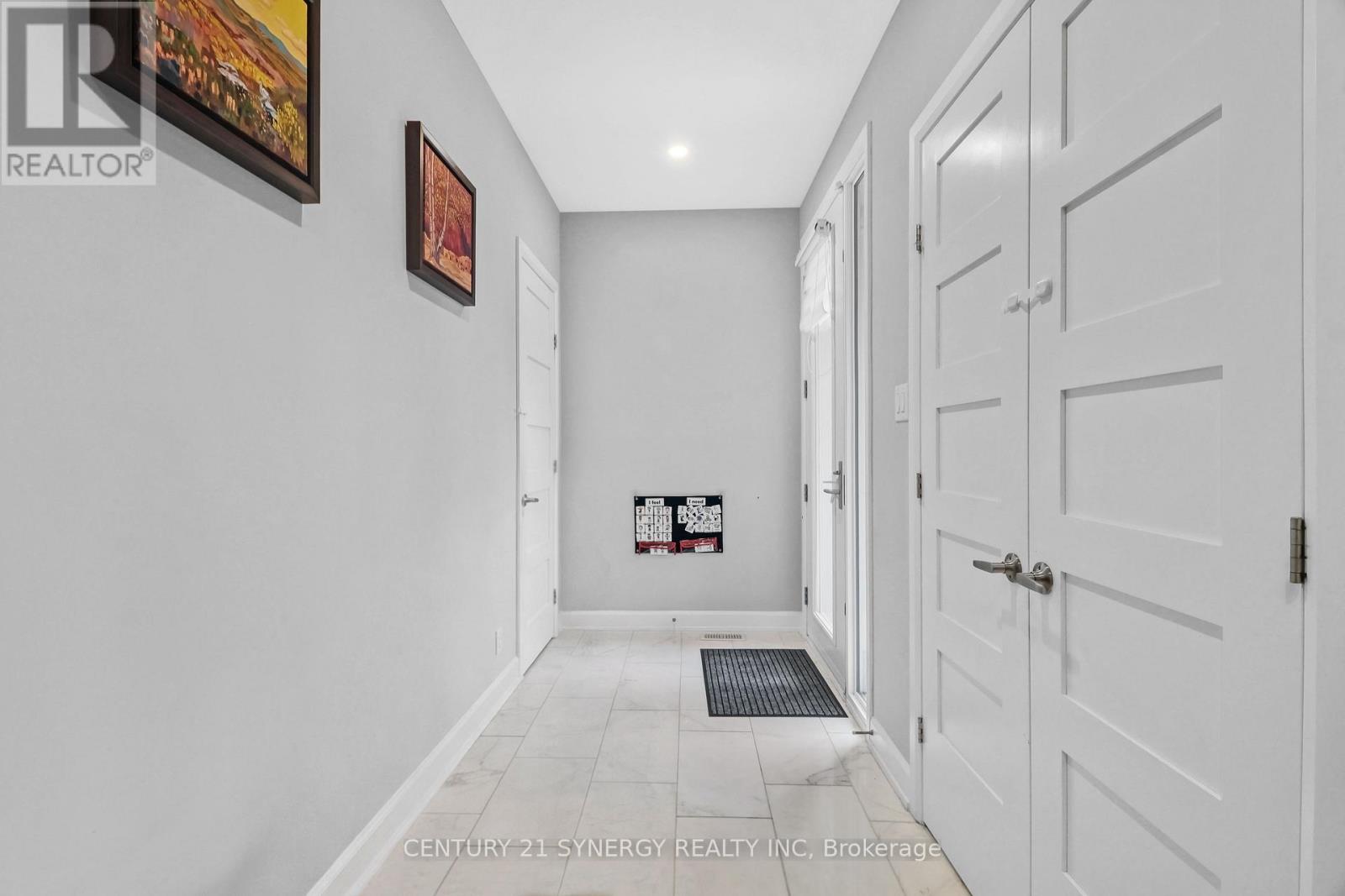 143 Clegg Street, Ottawa, Ontario  K1S 5P7 - Photo 2 - X12978250