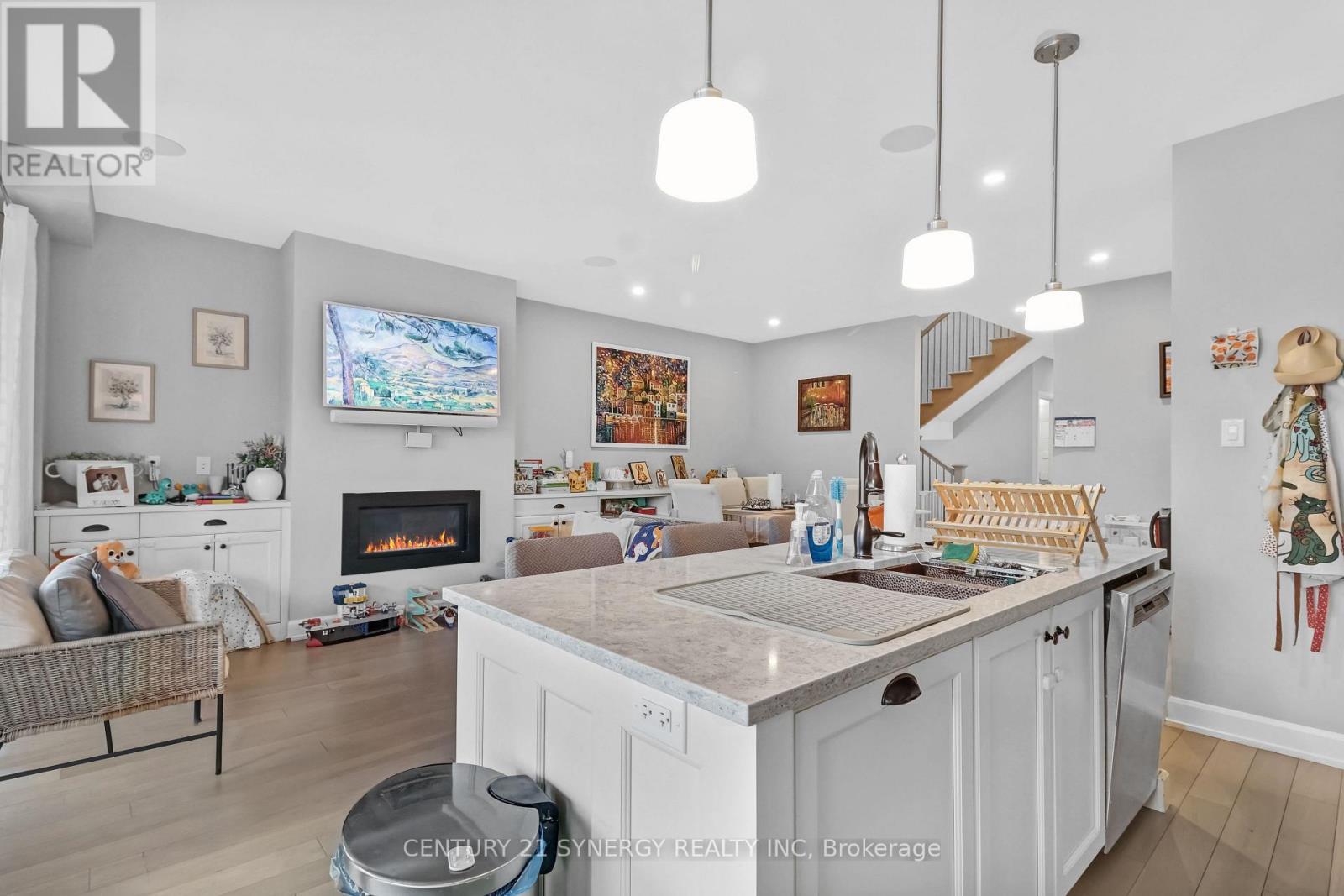 143 Clegg Street, Ottawa, Ontario  K1S 5P7 - Photo 4 - X12978250