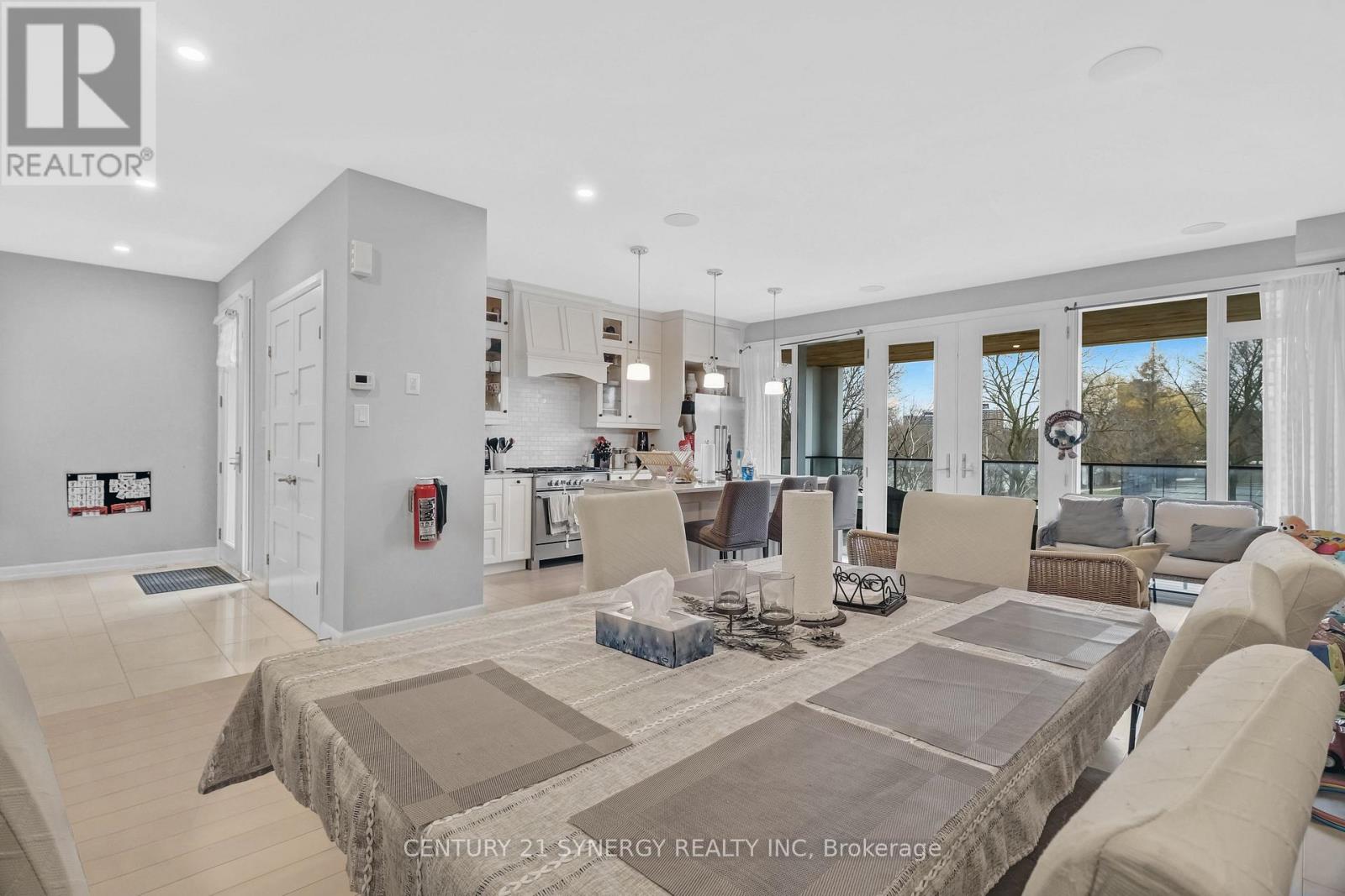 143 Clegg Street, Ottawa, Ontario  K1S 5P7 - Photo 5 - X12978250