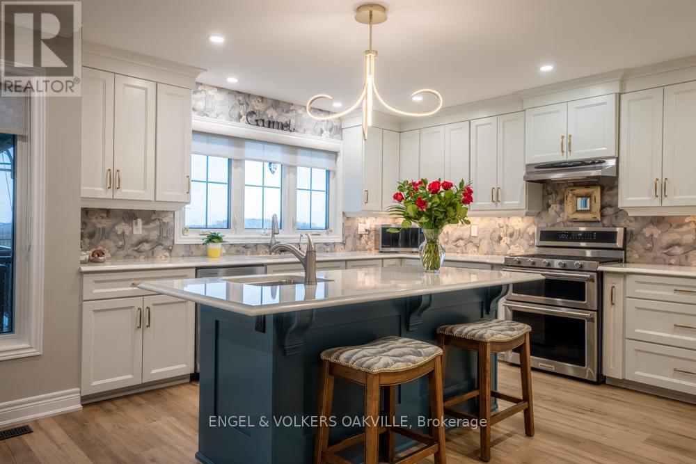 1372 Concession 6 Road, Niagara-On-The-Lake, Ontario  L0S 1J0 - Photo 10 - X12978016