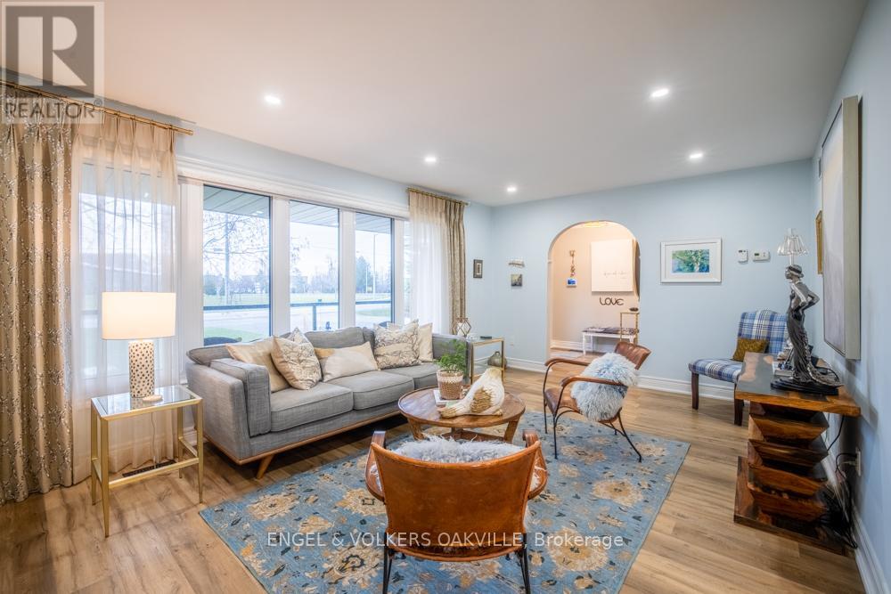 1372 Concession 6 Road, Niagara-On-The-Lake, Ontario  L0S 1J0 - Photo 5 - X12978016