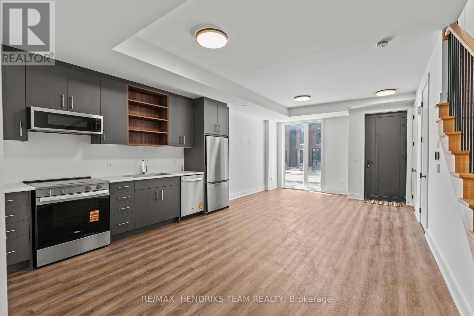 160 Everett Common, St. Catharines, Ontario  L2P 0G7 - Photo 12 - X12978256