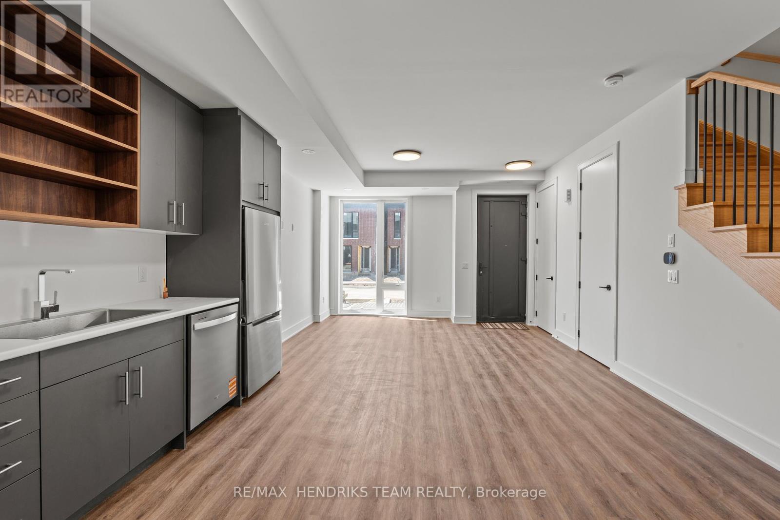 160 Everett Common, St. Catharines, Ontario  L2P 0G7 - Photo 13 - X12978256