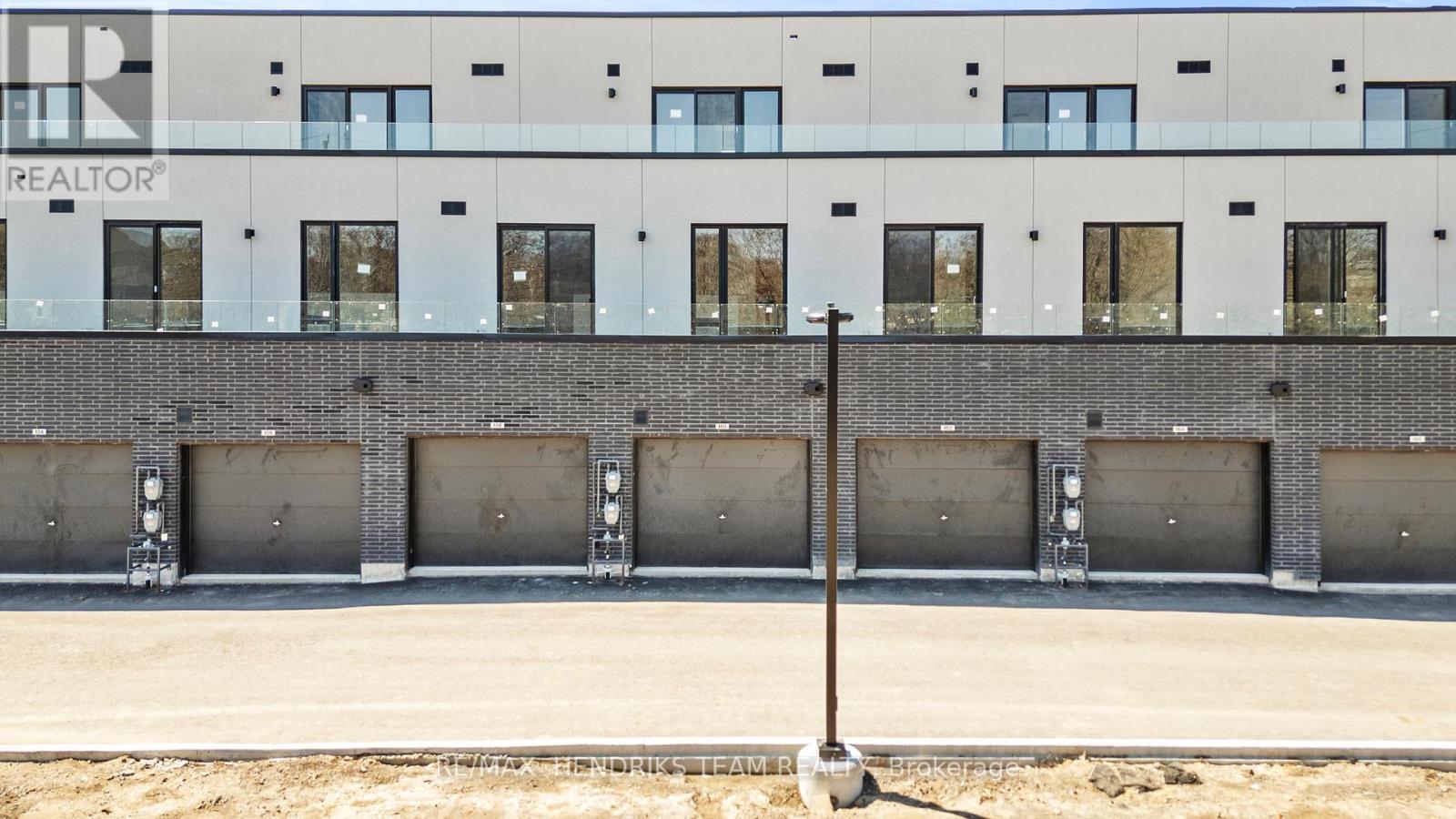 160 Everett Common, St. Catharines, Ontario  L2P 0G7 - Photo 26 - X12978256