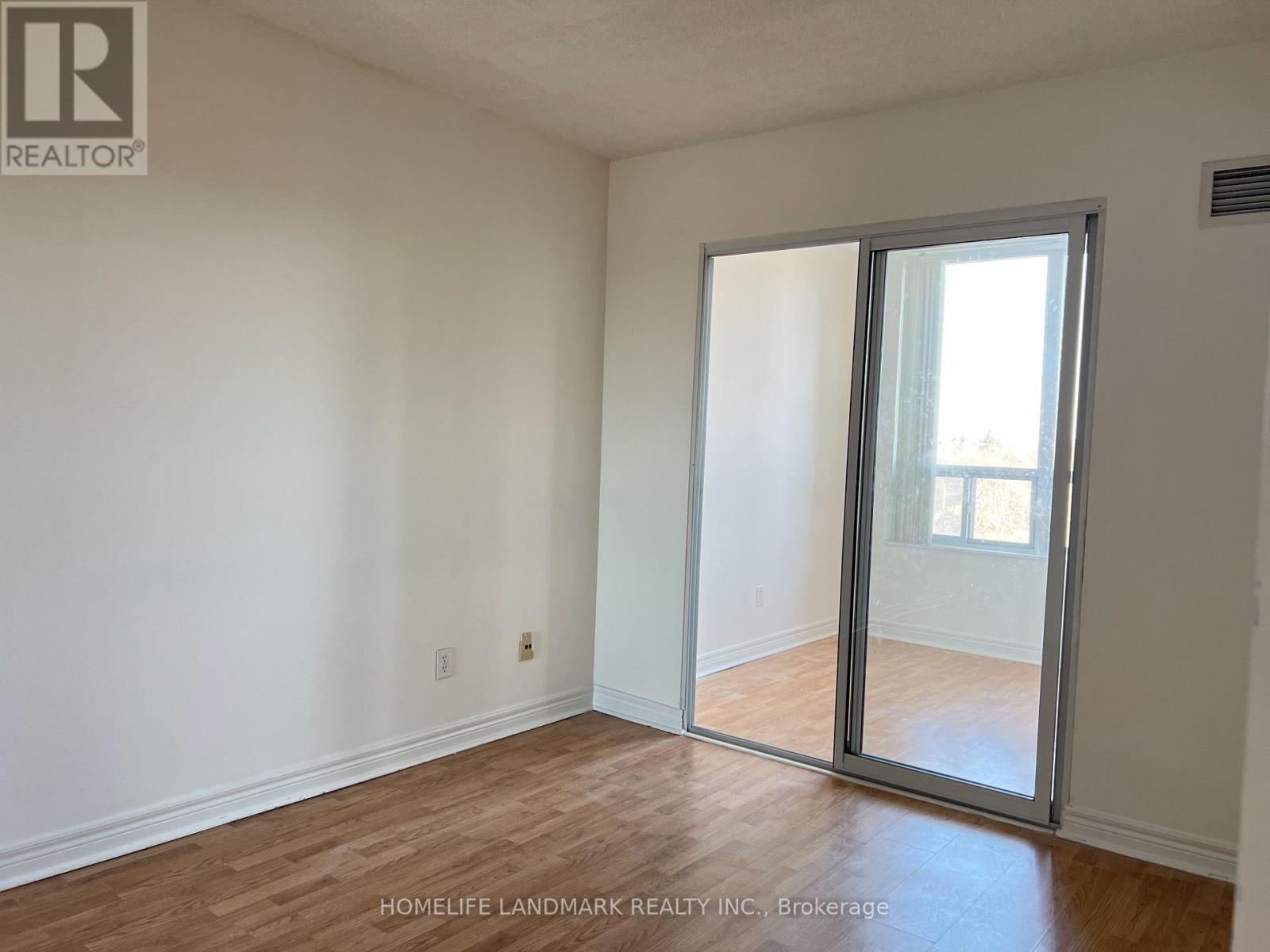 909 - 28 Empress Avenue, Toronto, Ontario  M2N 6Z7 - Photo 10 - C12967302