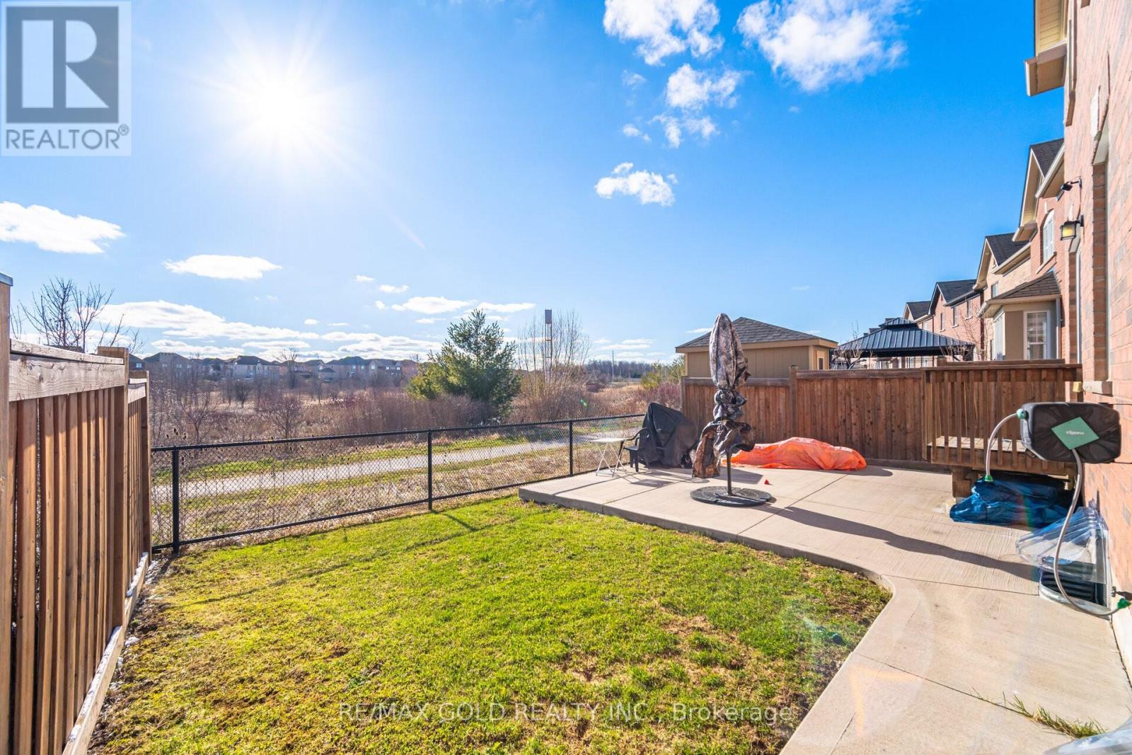 38 Leadenhall Road, Brampton, Ontario  L7A 4G3 - Photo 28 - W12970886