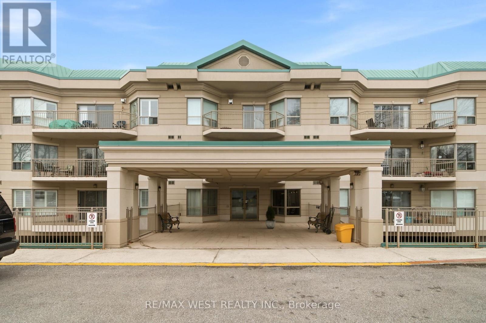 407 - 24 CHAPEL STREET, Halton Hills, Ontario