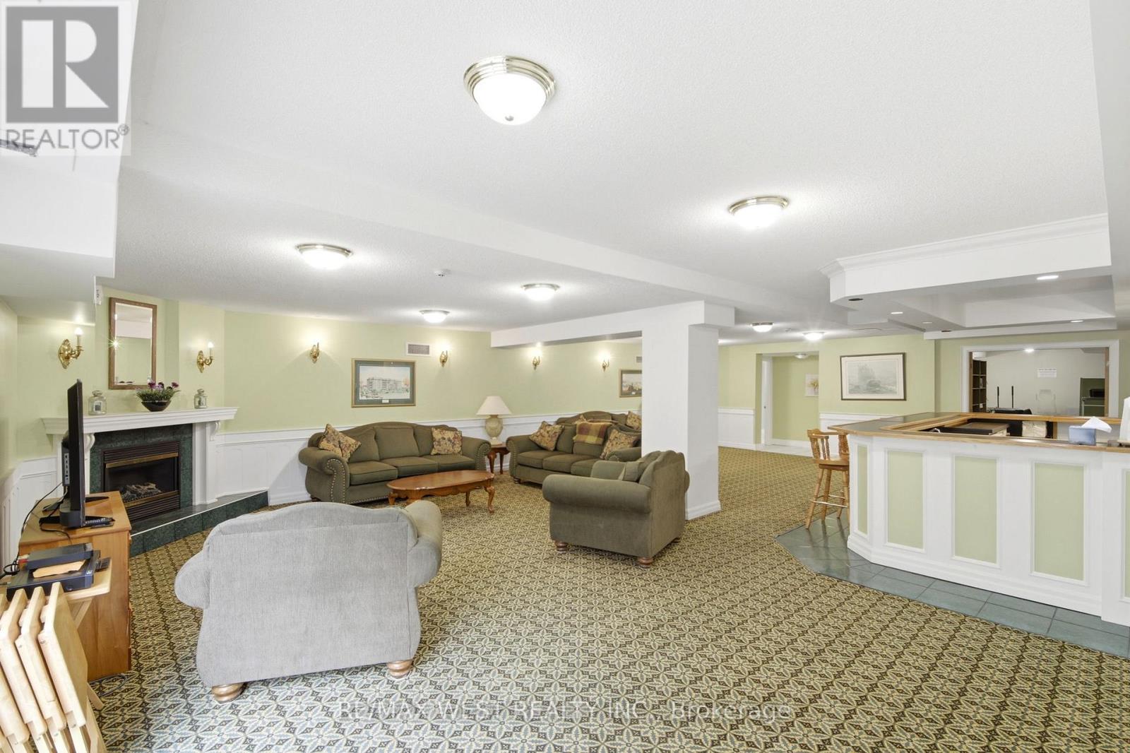 407 - 24 Chapel Street, Halton Hills, Ontario  L7G 6A7 - Photo 11 - W12977654