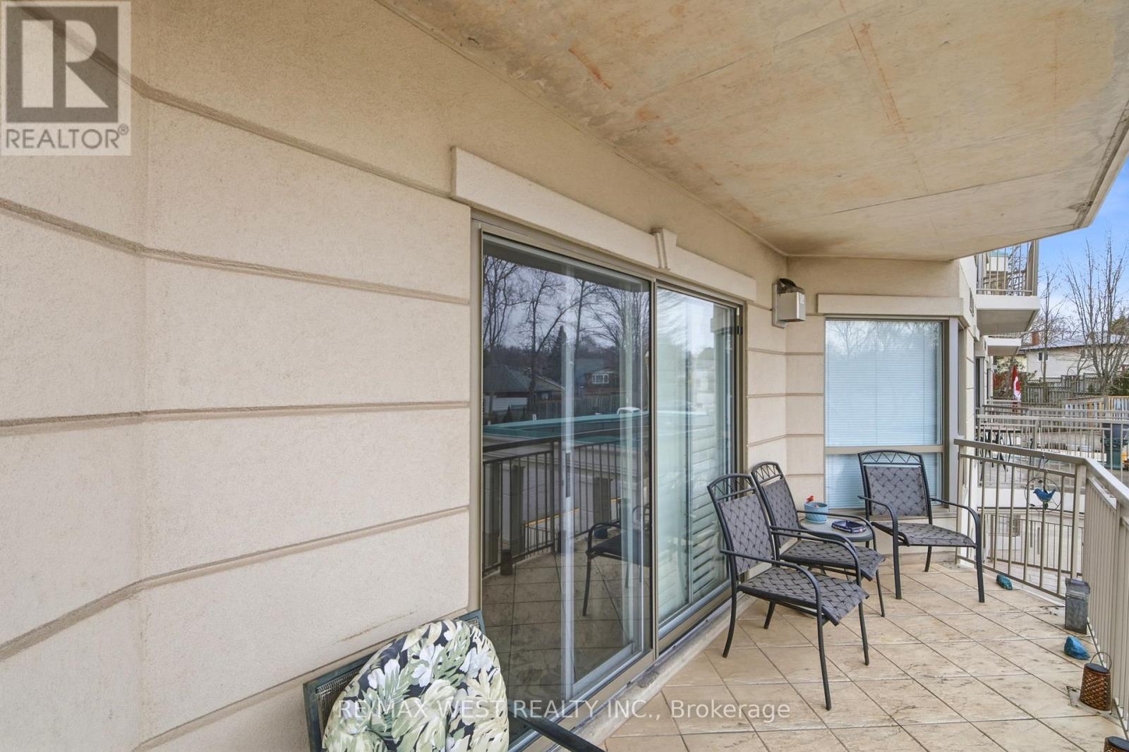 407 - 24 Chapel Street, Halton Hills, Ontario  L7G 6A7 - Photo 8 - W12977654