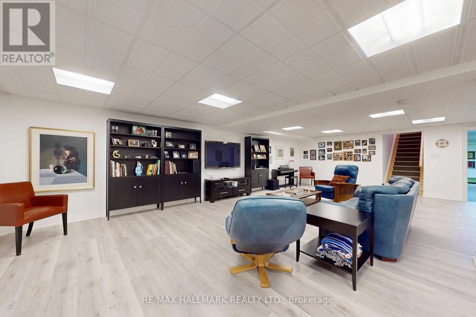 67 Grayfield Drive, Whitchurch-Stouffville, Ontario  L4A 0B1 - Photo 27 - N12646828