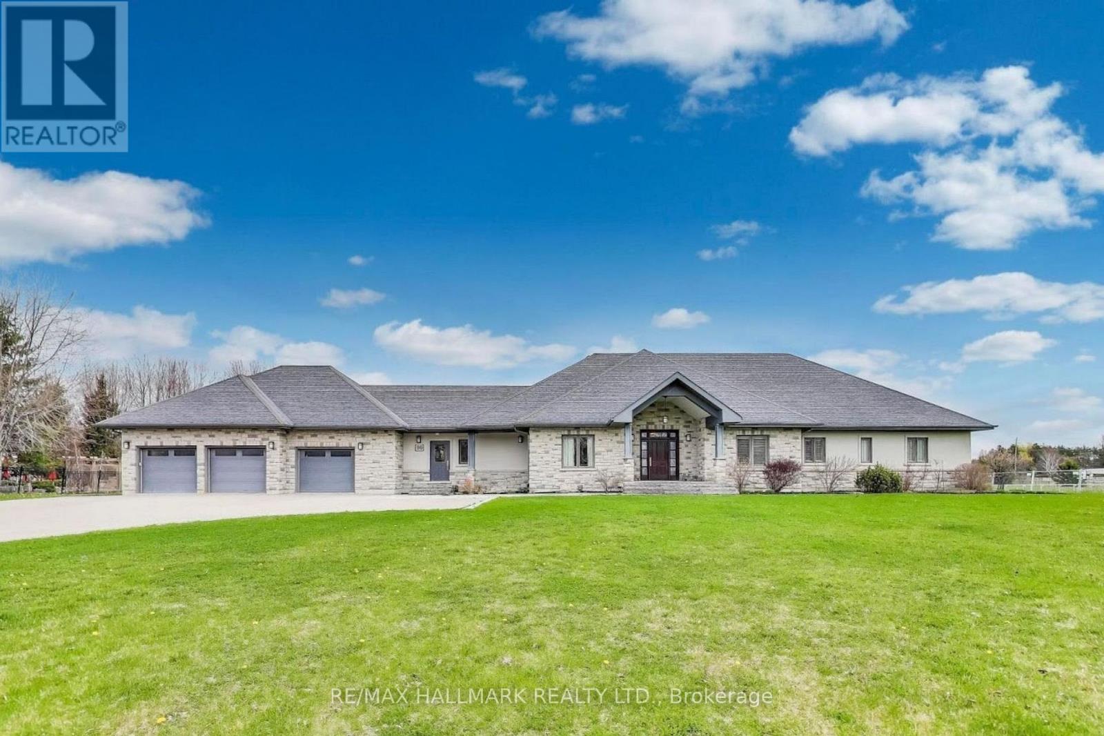 67 GRAYFIELD DRIVE, Whitchurch-Stouffville, Ontario